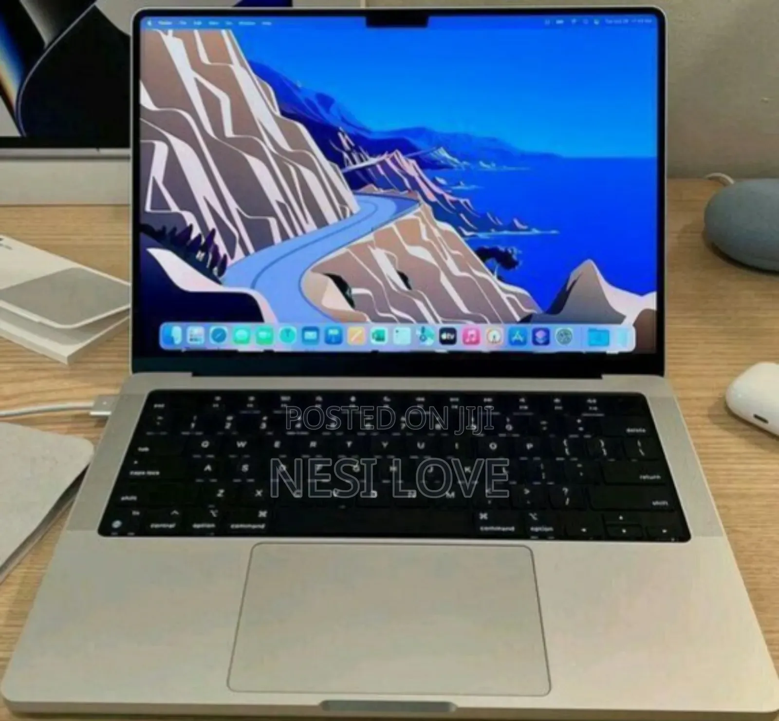 New Laptop Apple MacBook Pro 2021 M1 32GB SSD 512GB