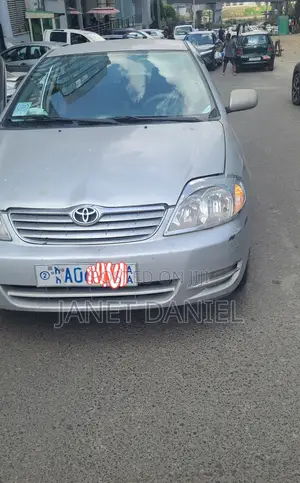 Toyota Corolla 2004 Silver