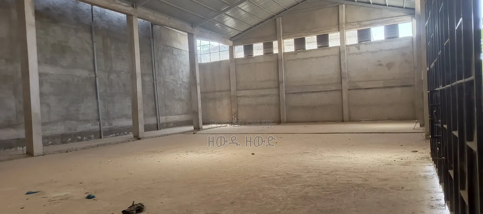 የሚከራይ መጋዘን