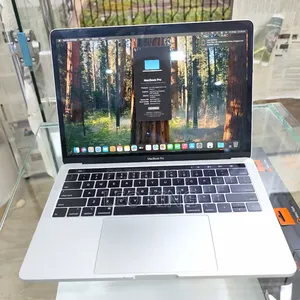 Laptop Apple MacBook Pro 2018 8GB Intel Core i5 SSD 256GB
