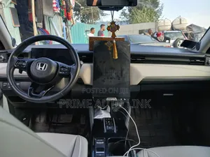 Honda e:NS1 53.6 kWh FWD 2023 Off white