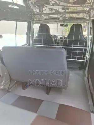 Suzuki Eeco 2025 Gray