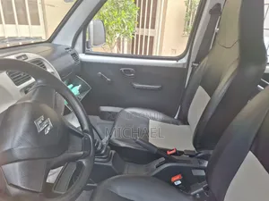 Suzuki Eeco 2025 Gray