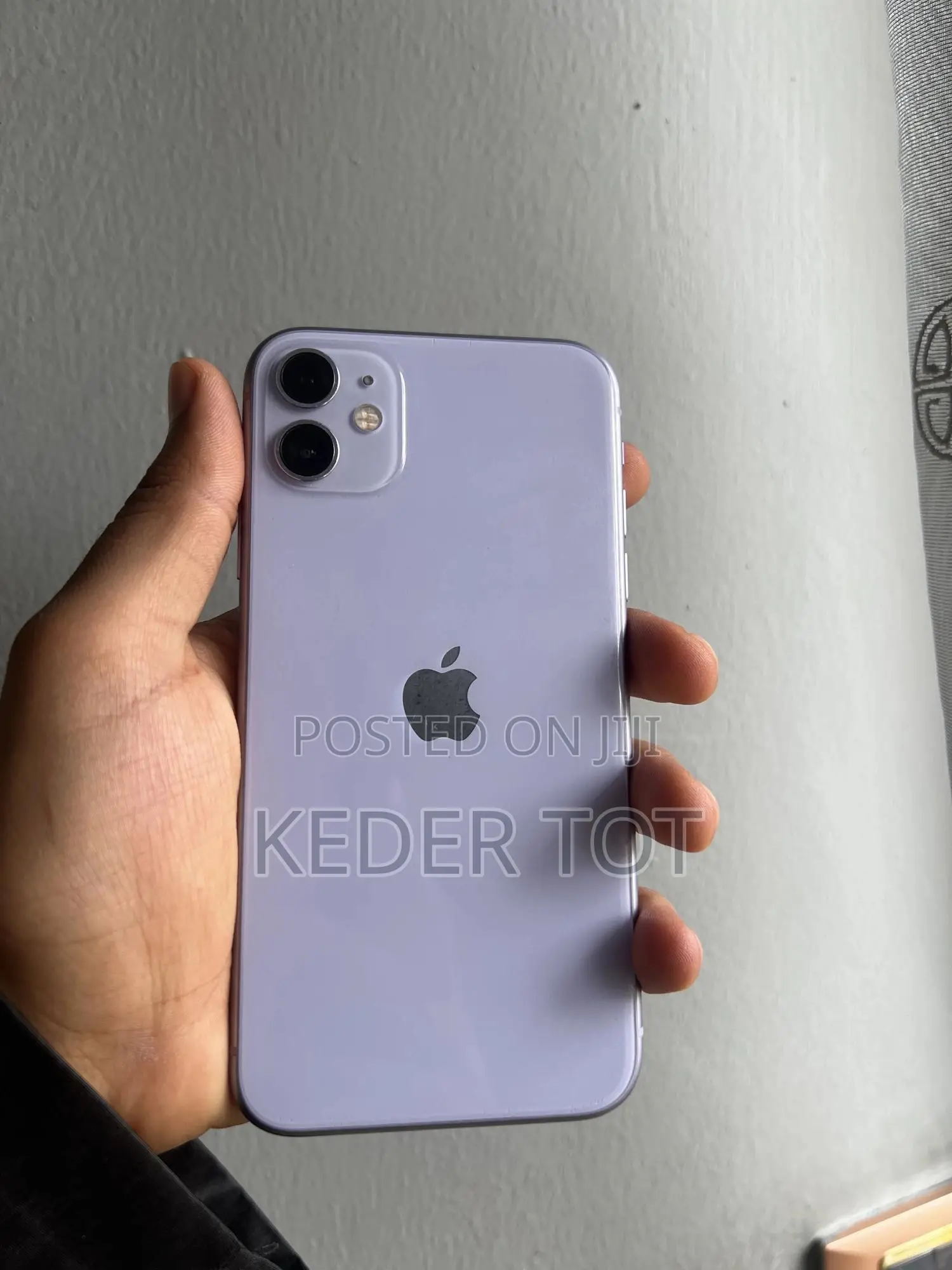 New Apple iPhone 11 128 GB Purple