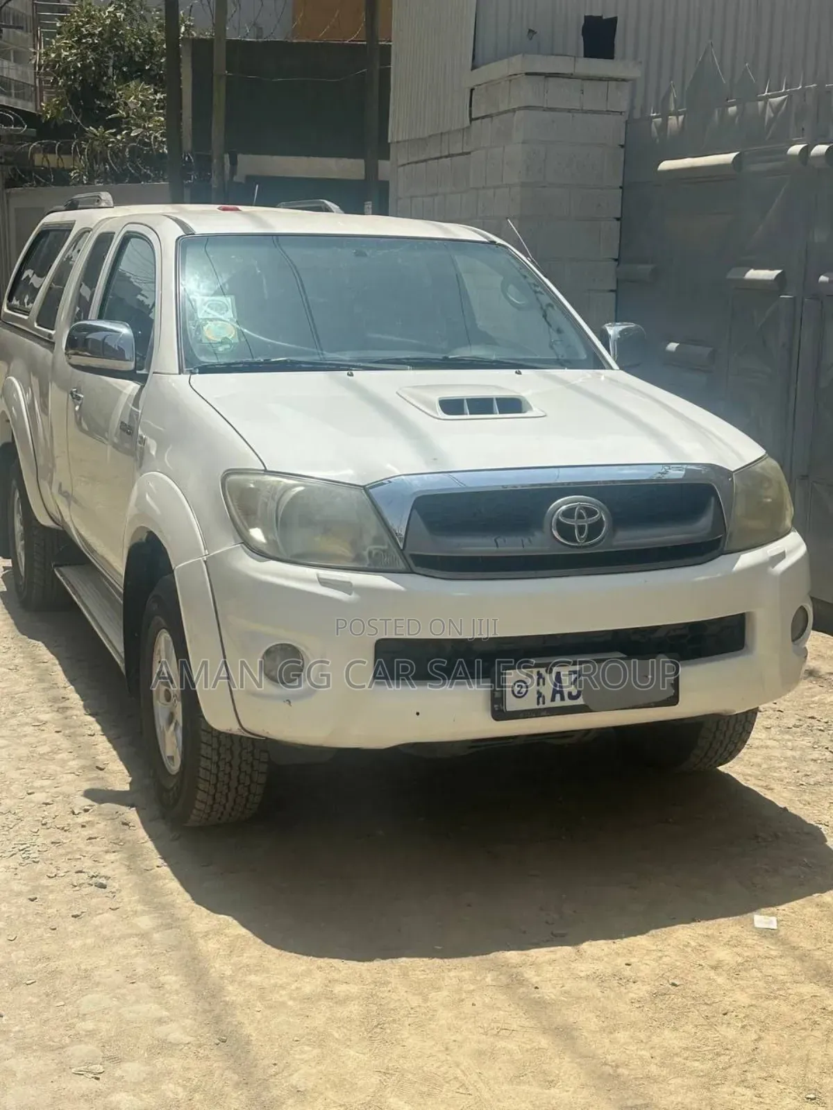 Toyota Hilux 2010 White