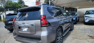 Toyota Land Cruiser 2021 Pearl