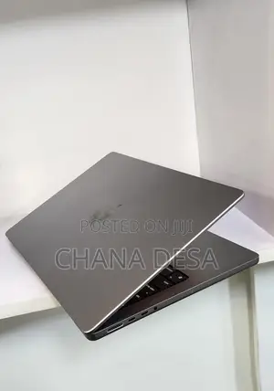 New Laptop Apple MacBook Pro M1 16GB Apple M1 Pro SSD 512GB