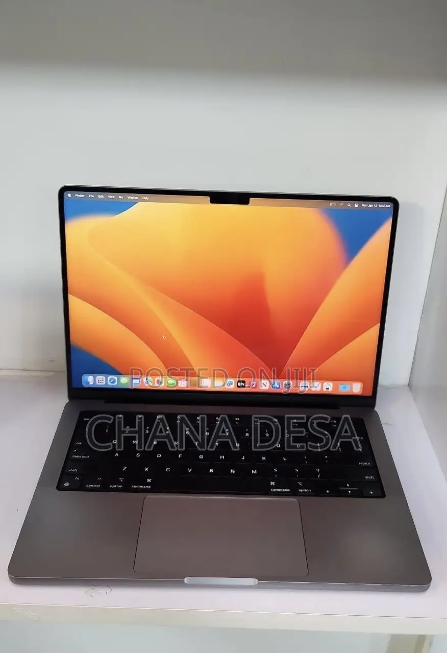 New Laptop Apple MacBook Pro M1 16GB Apple M1 Pro SSD 512GB