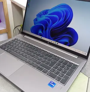 New Laptop HP ZBook Studio G3 32GB Intel Core i7 SSD 1T