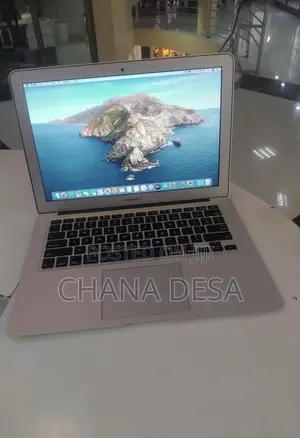 New Laptop Apple MacBook Air 2025 M4 13-inch 4GB Apple M1 Max SSD 256GB