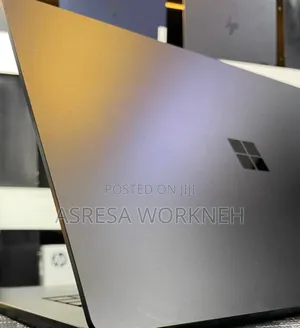 New Laptop Microsoft Surface 16GB Intel Core i7 SSD 512GB