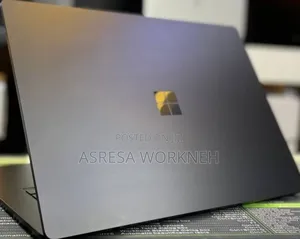 New Laptop Microsoft Surface 16GB Intel Core i7 SSD 512GB