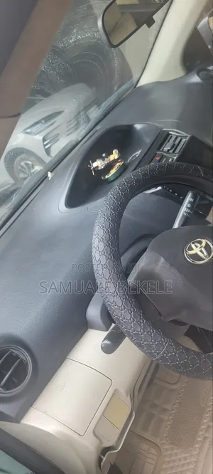 Toyota Yaris 2007 Ivory