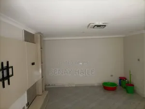 2bdrm Condo in ቱሪስት መገናኛ, Bole for sale