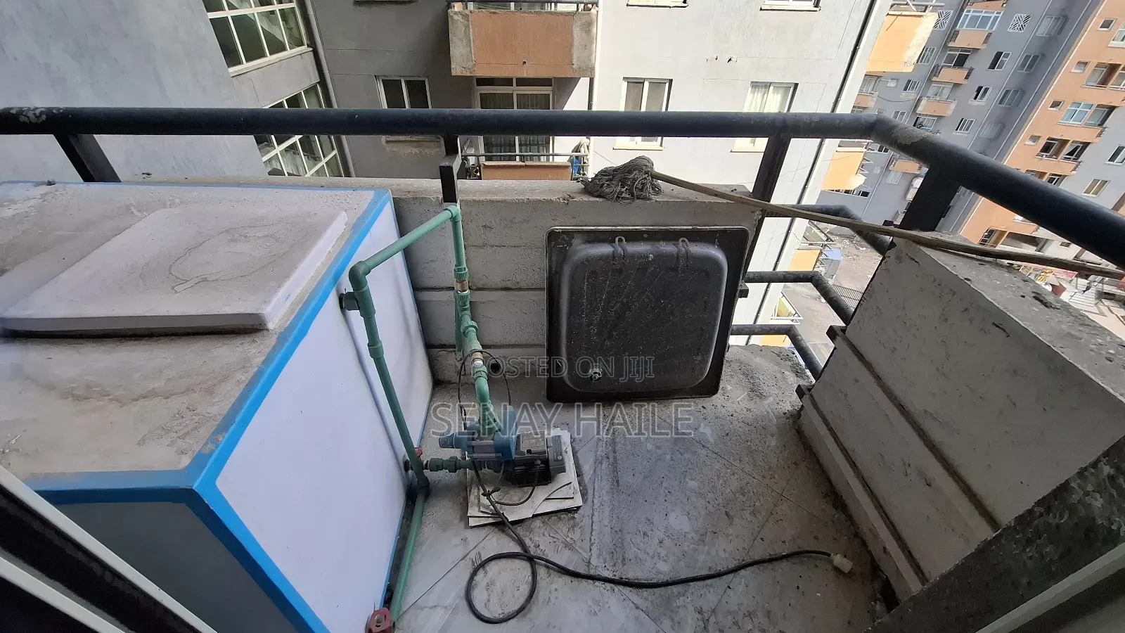 2bdrm Condo in ቱሪስት መገናኛ, Bole for sale