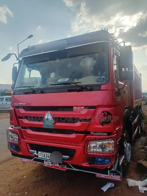 Dump Truck. 6m. Bank. Loan