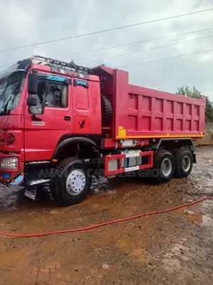 Dump Truck. 6m. Bank. Loan