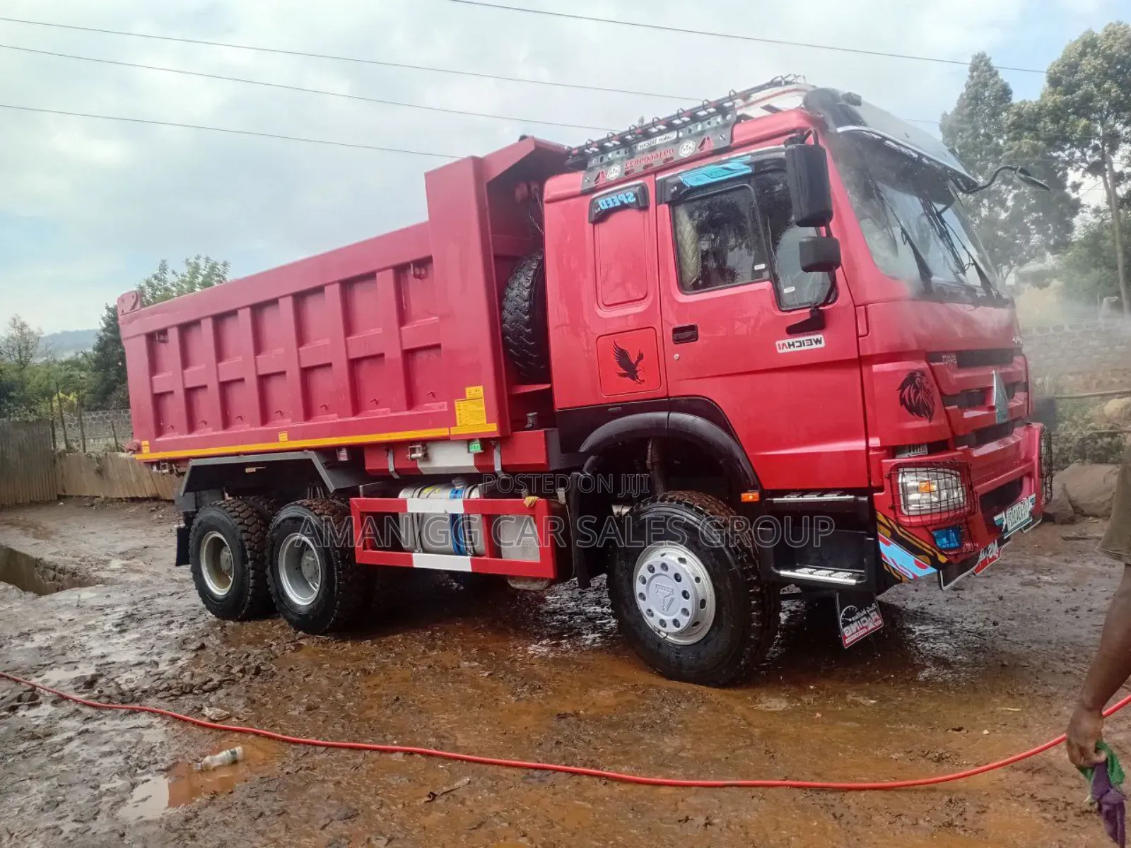 Dump Truck. 6m. Bank. Loan
