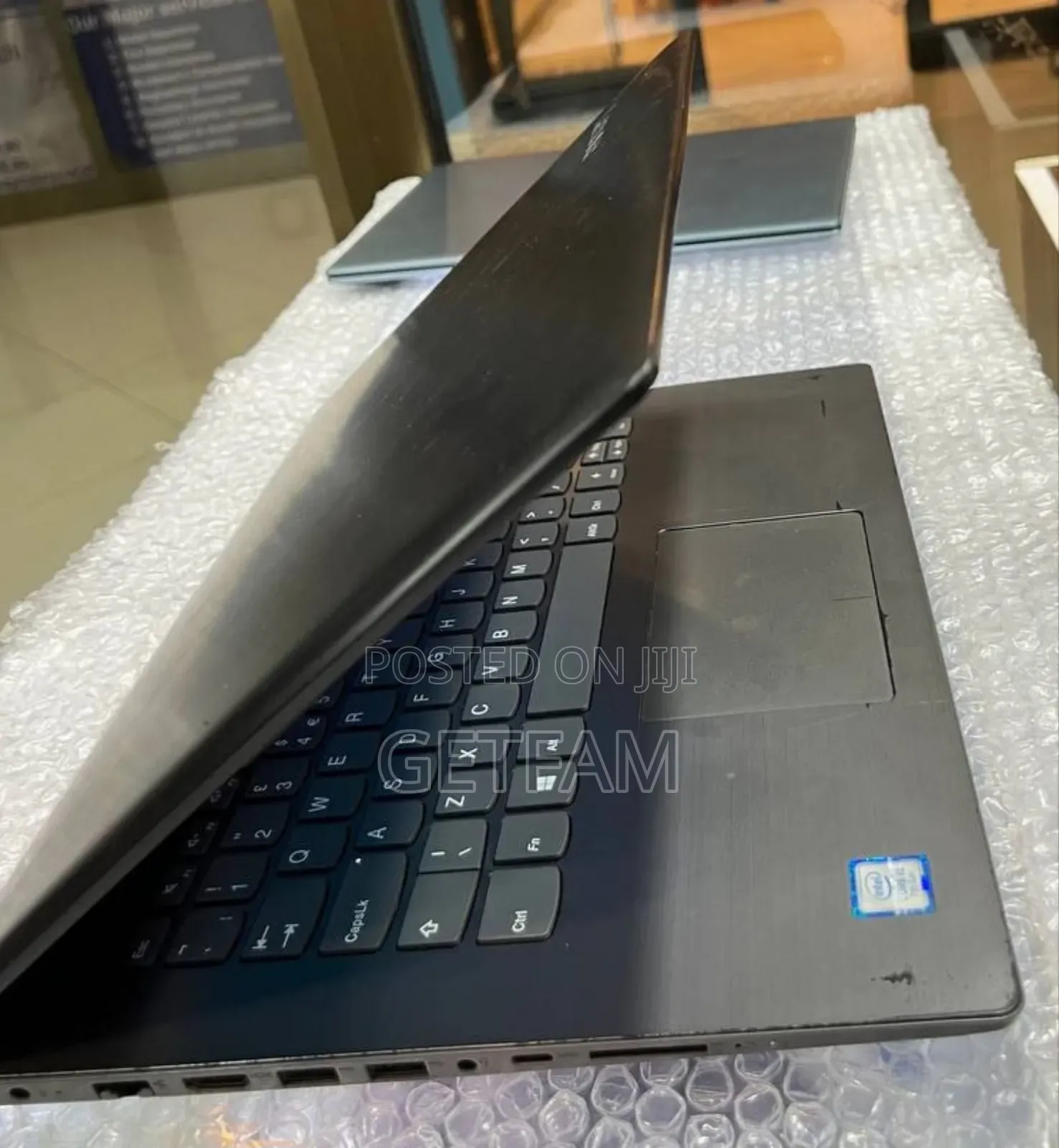 New Laptop Lenovo IdeaPad 320 4GB Intel Core i3 SSD 256GB