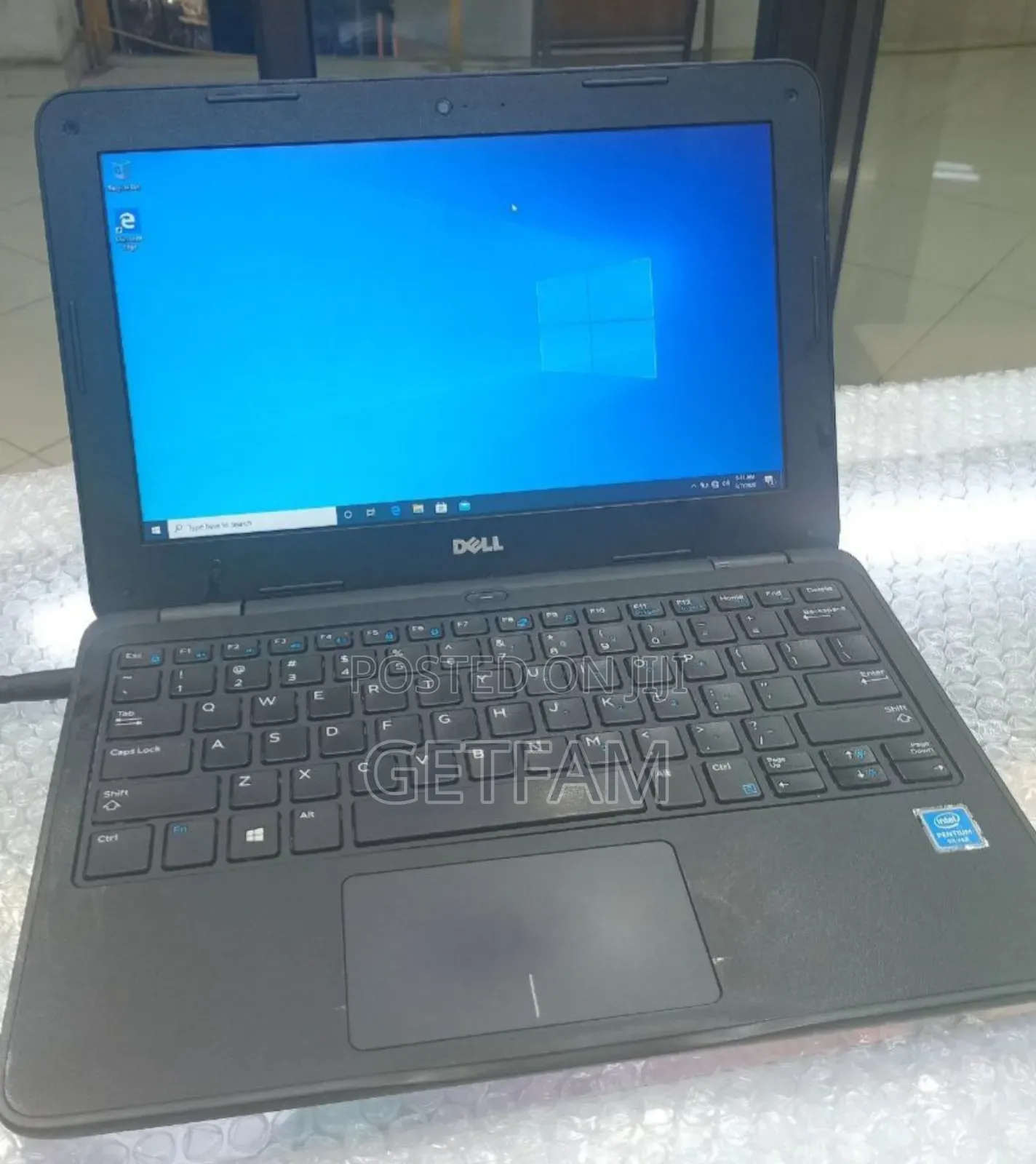 New Laptop Dell Latitude 11 3190 8GB Intel SSD 128GB