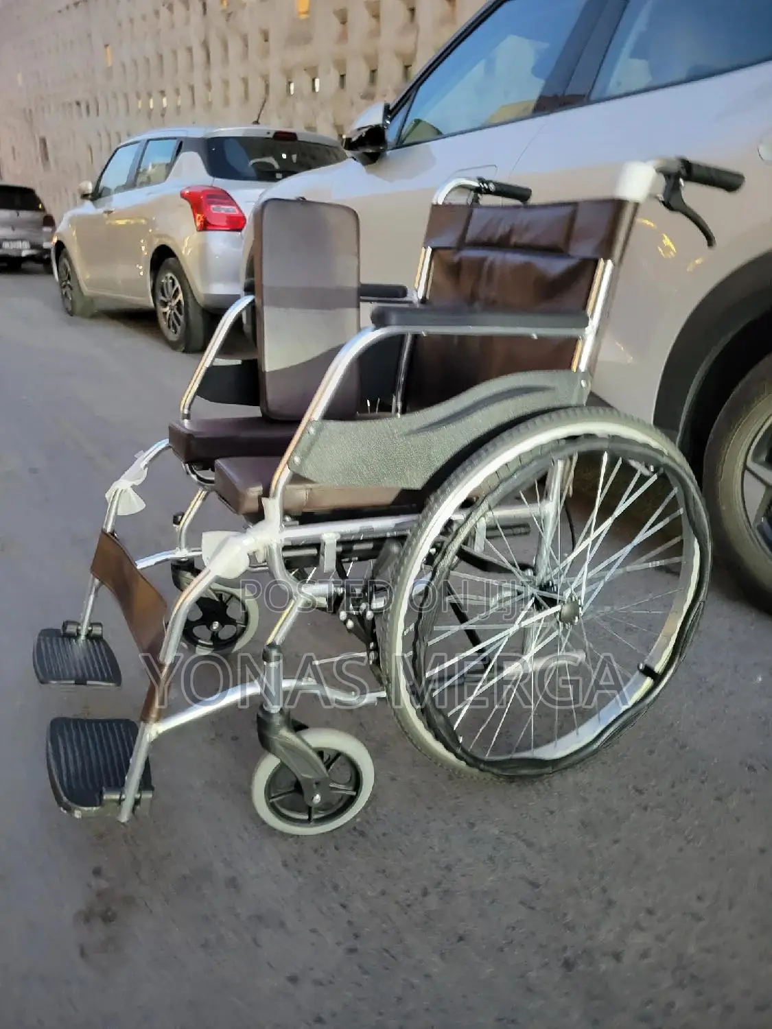 Commode (Toilet) Seat Wheelchair喉飄intimate Design : Potty Intimate