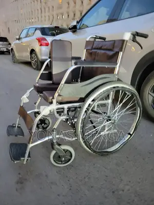 Commode (Toilet) Seat Wheelchair喉飄intimate Design : Potty Intimate