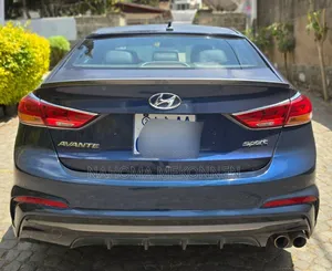 Hyundai Avante 2017 Blue
