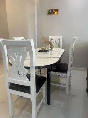 Sofa +Table +Tvstand Dinning አልጋ+ቀስተደማና ፈራሽ (180 Cm)