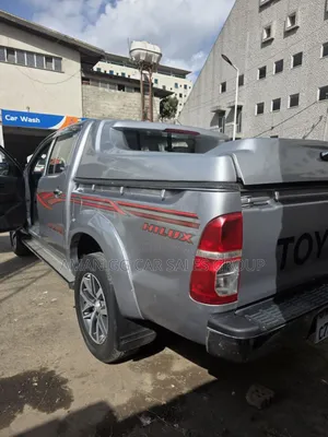 Toyota Hilux 2015 Silver
