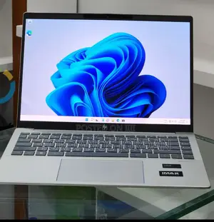 New Laptop HP Pavilion 14 32GB Intel Core Ultra 7 SSD 512GB