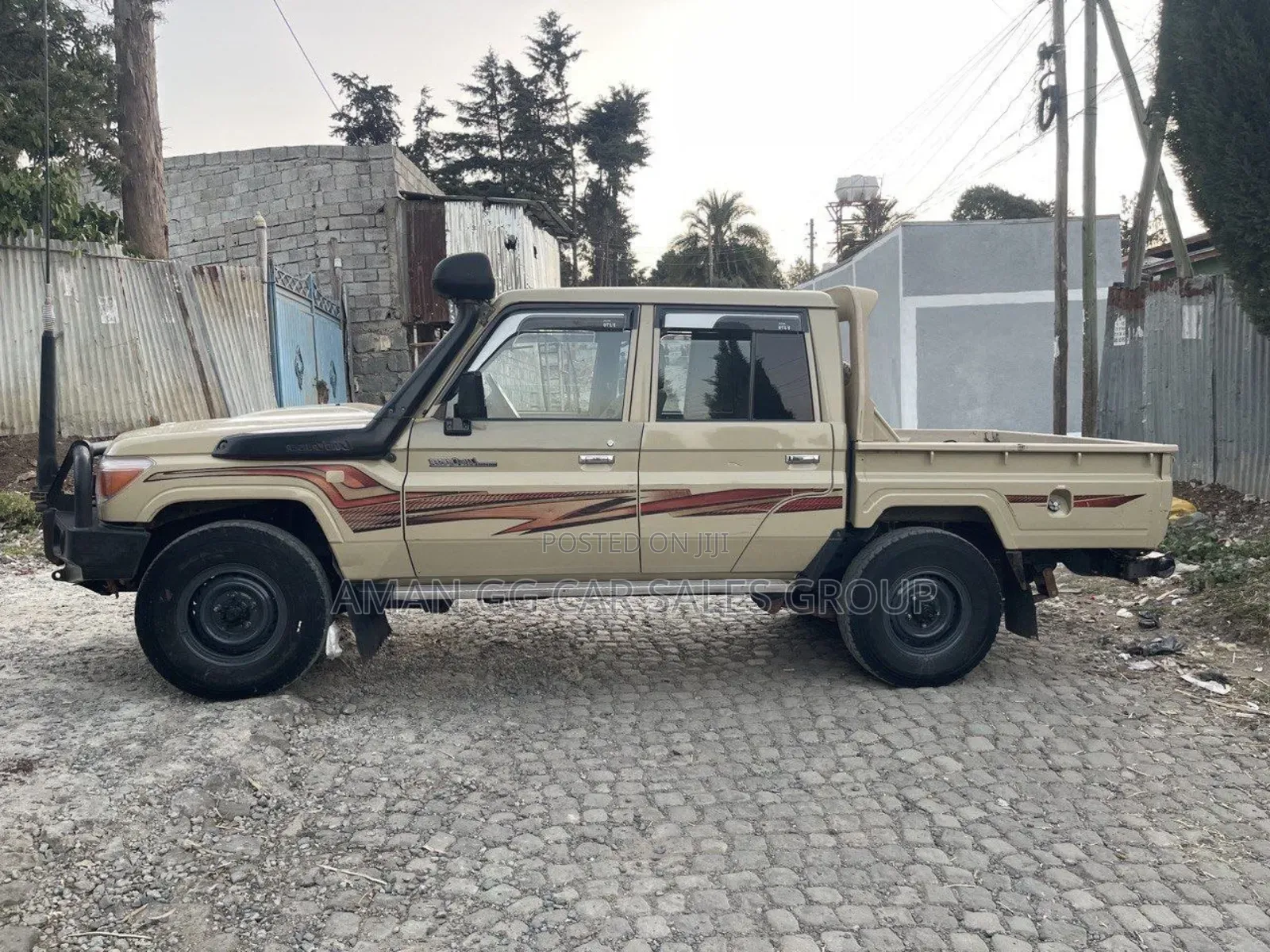 Toyota Land Cruiser 2020 Gold