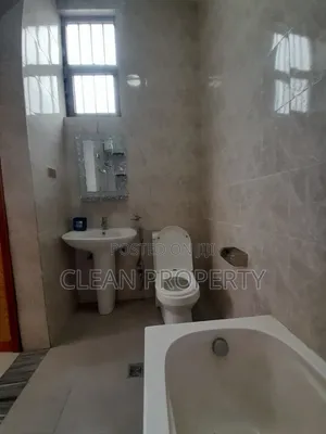3bdrm House in Clean Property, Bole for rent