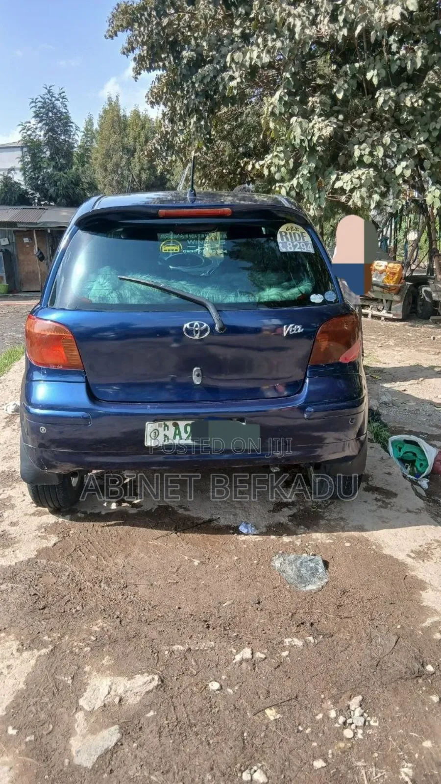 Toyota Vitz 2004 Blue