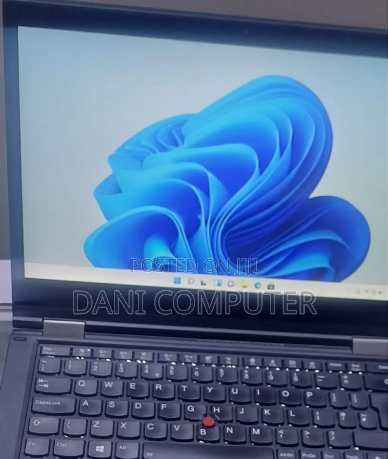New Laptop Lenovo ThinkPad Yoga 8GB Intel Core i5 SSD 512GB