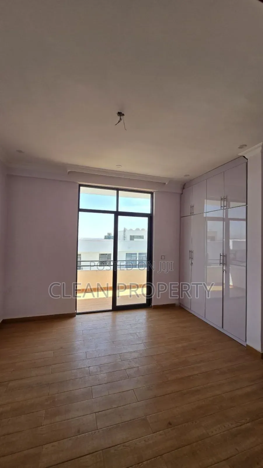 3bdrm House in Clean Property, Bole for rent