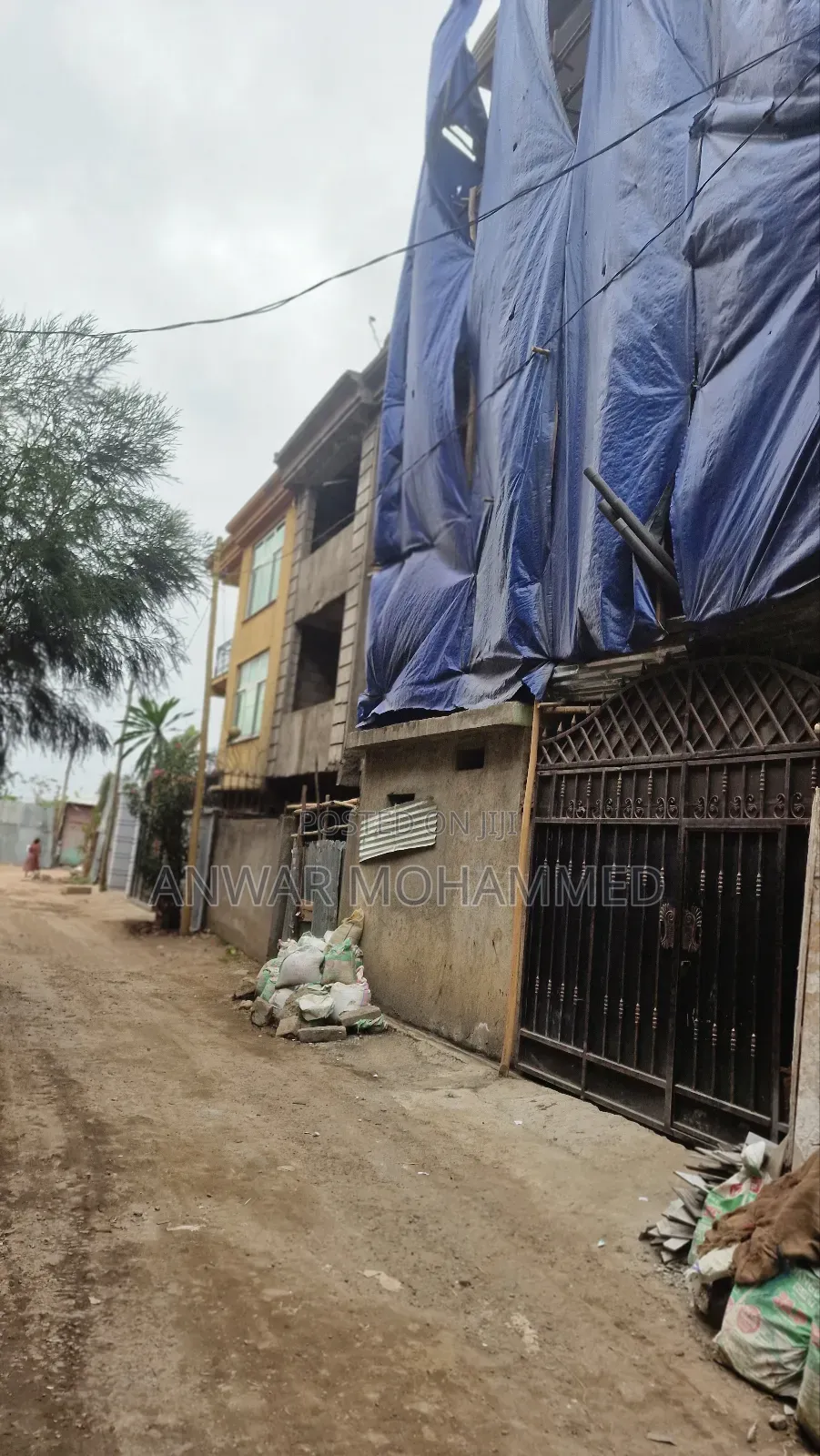 6bdrm House in Akaky Kaliti for sale