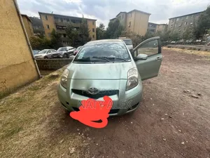 Toyota Yaris 1.0 VVT-i 2007 Green