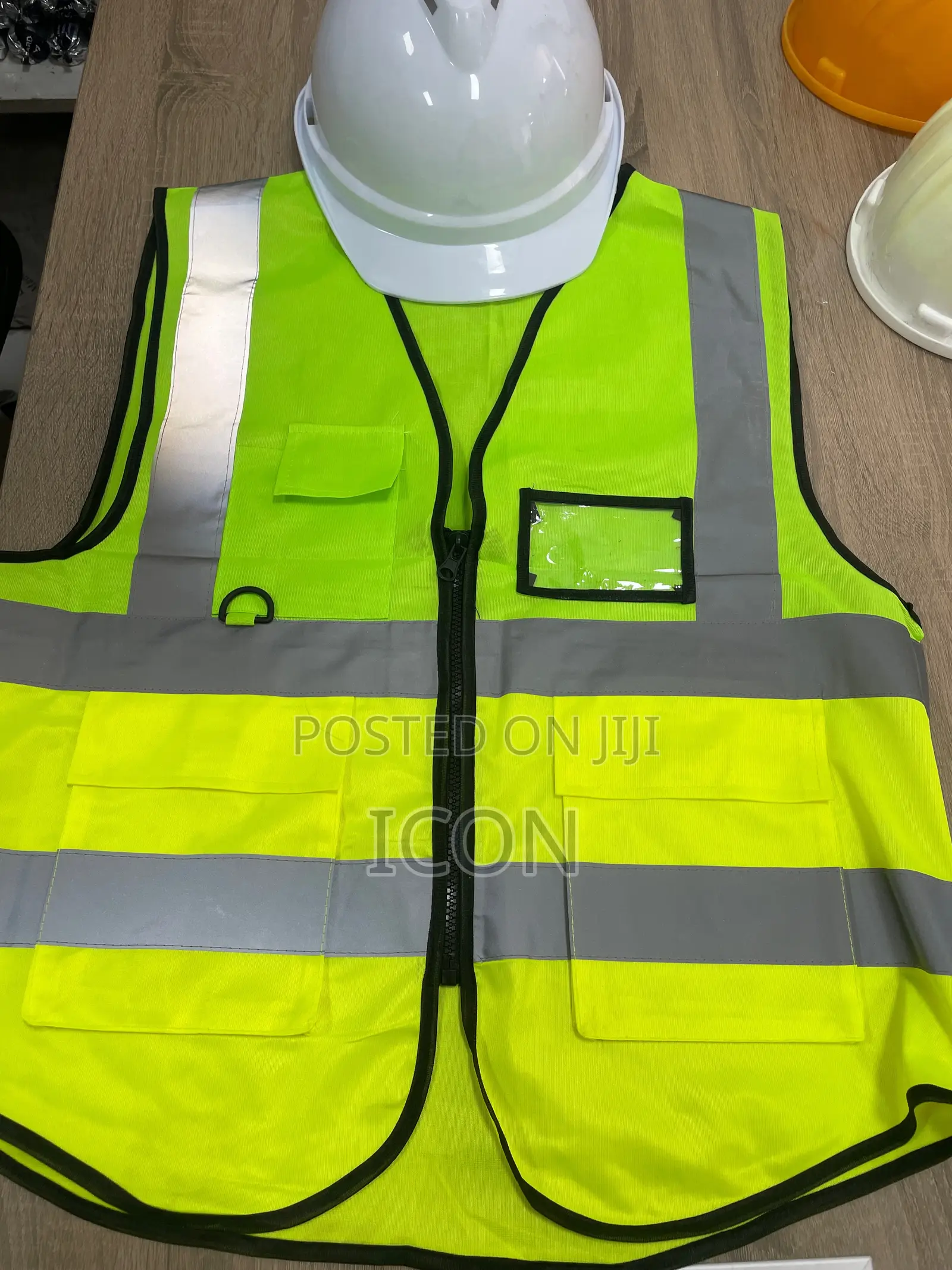 Reflector Vest(አንፀባራቂ)