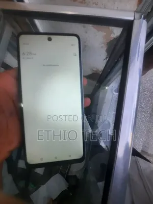 Infinix Smart 8 64 GB