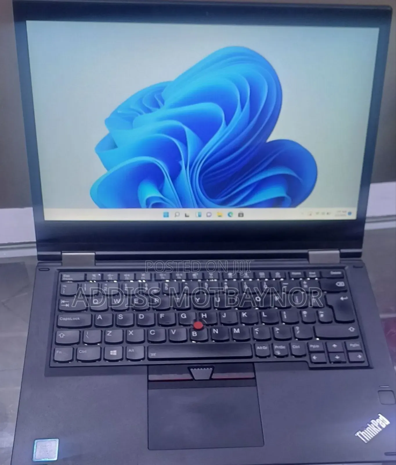 New Laptop Lenovo ThinkPad Yoga 8GB Intel Core i5 SSD 512GB