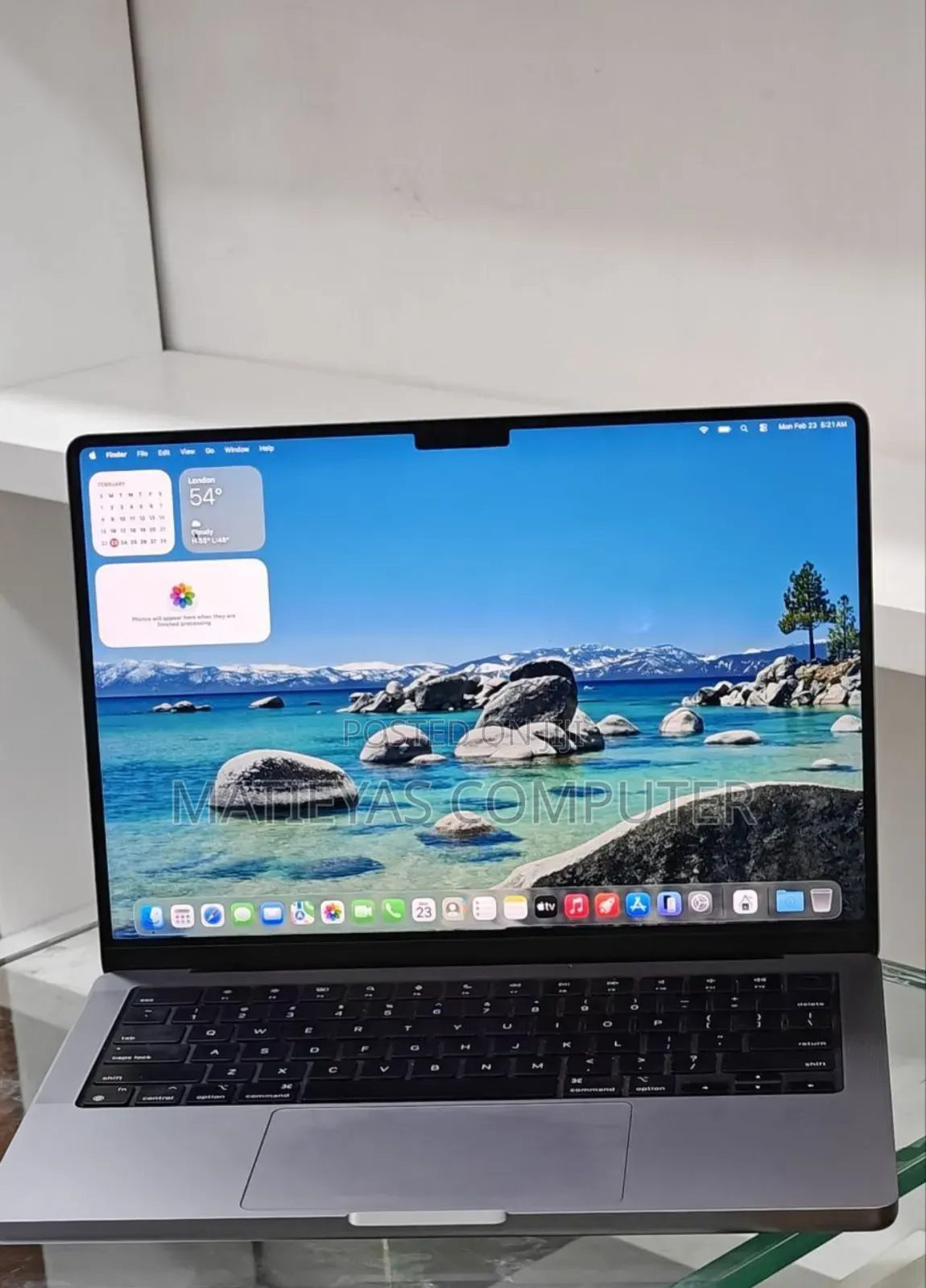 New Laptop Apple MacBook Pro 2023 M3 14-inch 8GB Apple M3 SSD 512GB