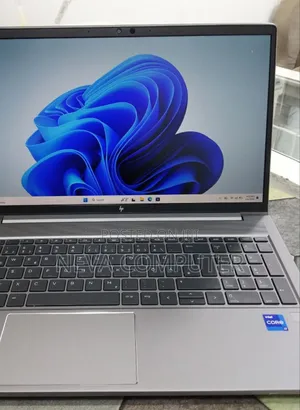New Laptop HP ZBook Power G7 32GB Intel Core i7 SSD 1T