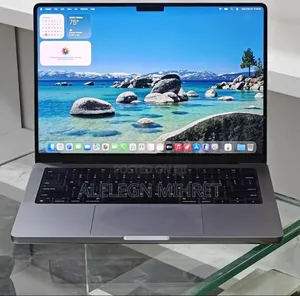 New Laptop Apple MacBook 8GB Apple M3 Pro SSD 512GB