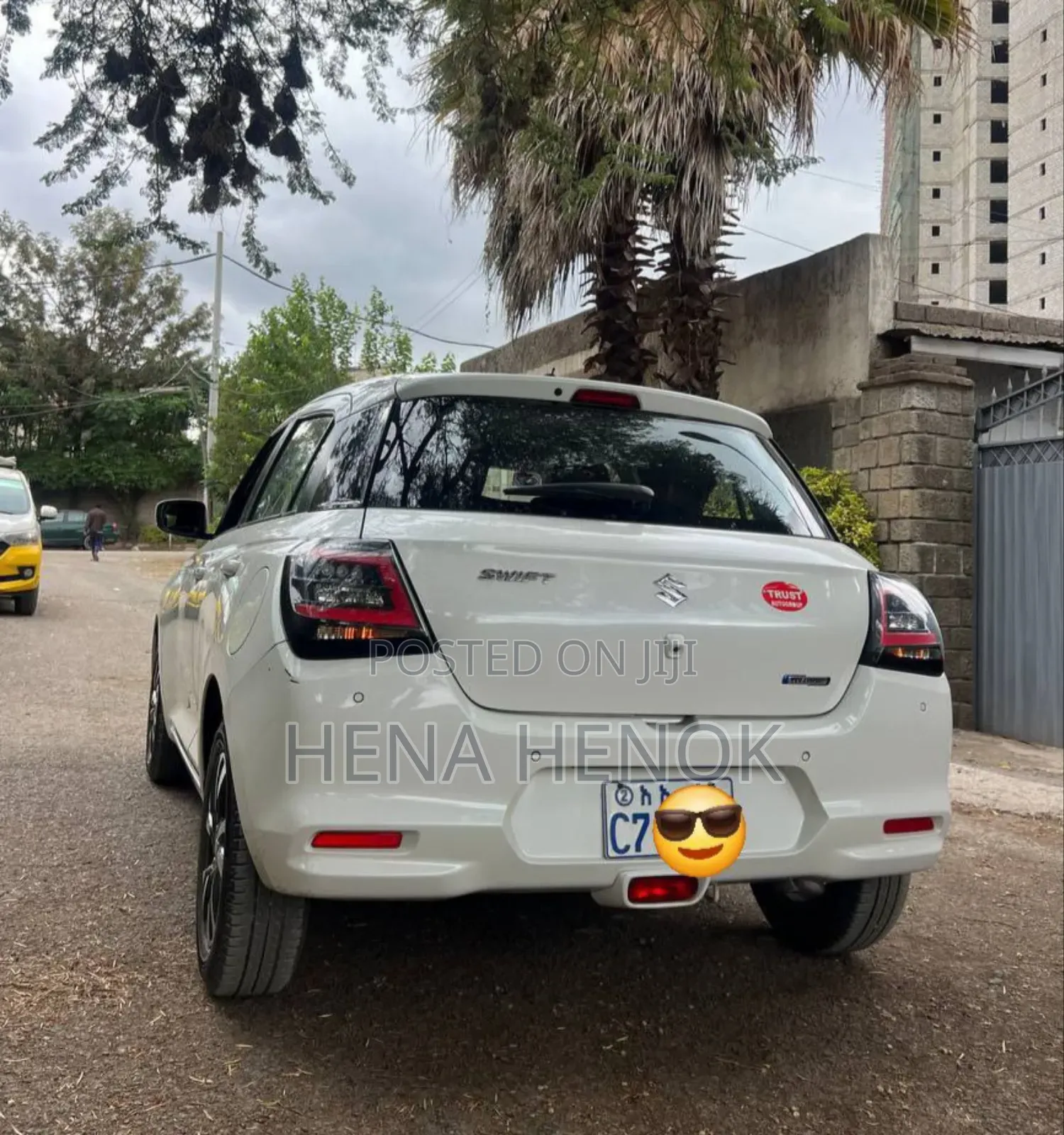 Suzuki Swift 2025 White