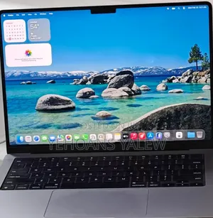 New Laptop Apple MacBook Pro 2024 M3 14-inch 8GB Apple M3 Pro SSD 512GB