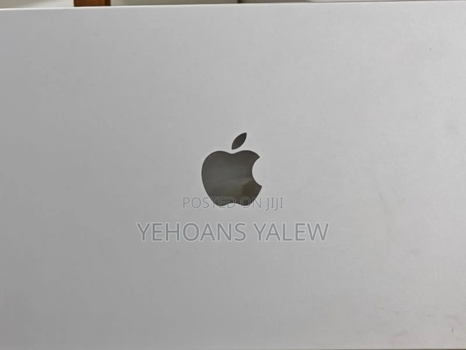 New Laptop Apple MacBook Pro 2024 M3 14-inch 8GB Apple M3 Pro SSD 512GB