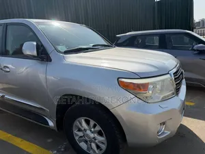 Toyota Land Cruiser 2016 Silver