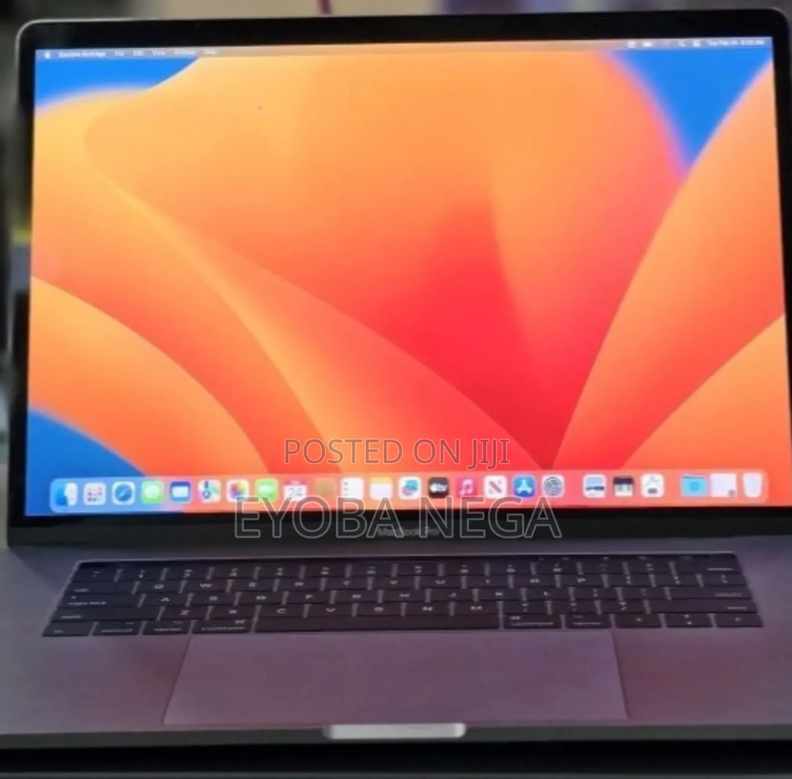 New Laptop Apple MacBook Pro 2019 16GB Intel Core i7 SSD 512GB
