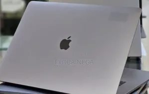 New Laptop Apple MacBook Pro 2019 16GB Intel Core i7 SSD 512GB