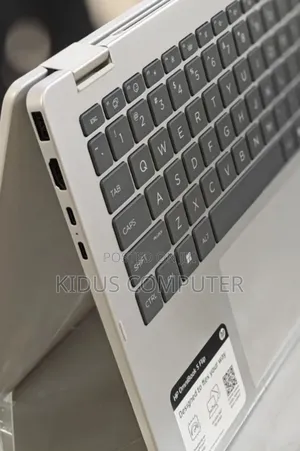 New Laptop HP OmniBook 5 14" 16GB SSD 1T